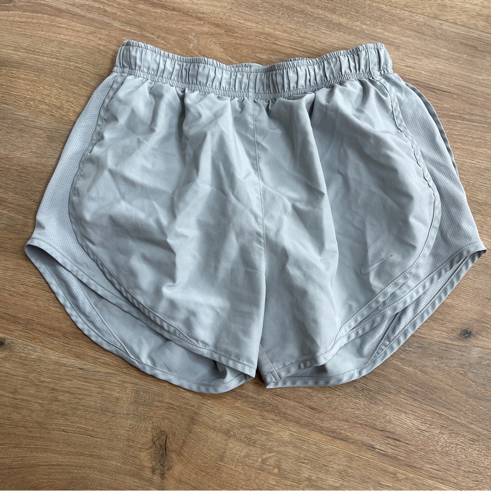Nike Women's Gray Athletic Shorts size S